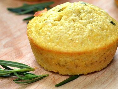 Rosemary-Cornbread